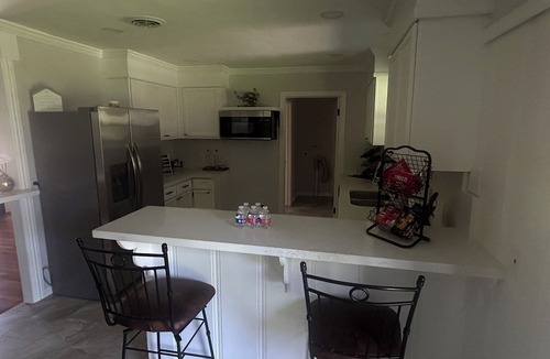 Garden Oaks House | Spacious 4-bedroom house in charming Houston area.