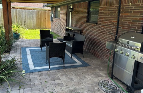 Garden Oaks House | Spacious 4-bedroom house in charming Houston area.