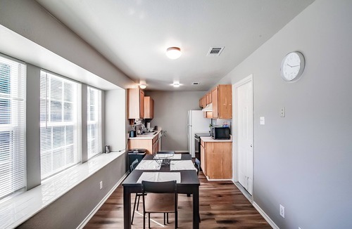 Killeen House | Spacious 4-bedroom house with AC, WiFi in charming Killeen