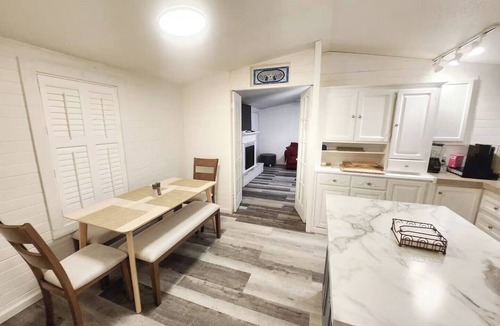 Leander House | Spacious 4-bedroom house with pool in the hills of Leander
