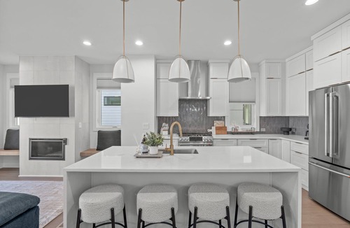 Downtown House | Spacious 4 Bedroom House in Charming Downtown Raleigh with Amazing Views!
