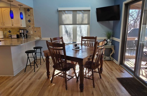 Shawnee House | Spacious 4-bedroom house in lovely Shawnee Sleeps 10