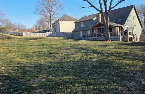 Shawnee House | Spacious 4-bedroom house in lovely Shawnee Sleeps 10