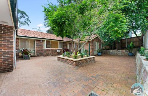 Epping House | Spacious 4-Bedroom House in Peaceful Epping