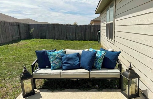 Kyle House | Spacious 4-bedroom house in fabulous Kyle with AC comfort