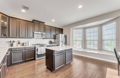 Las Colinas House | Spacious 4-bedroom house w/AC and WiFi in amazing Entire home in Irving, Texas