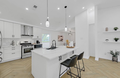 Northwest Dallas House | Spacious 4-bedroom Modern house in phenomenal Dallas