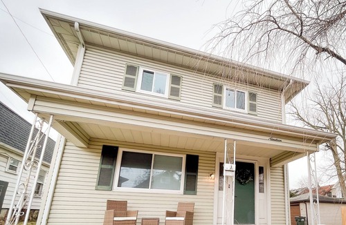 Dayton House | Spacious 4-bedroom Off-Campus House