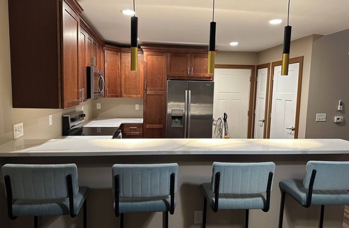 Mann House | Spacious 4-bedroom townhome in quiet Iowa City neighborhood