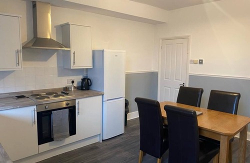 Middleton House | Spacious 4 bedroom Townhouse