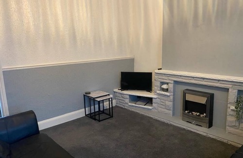 Middleton House | Spacious 4 bedroom Townhouse