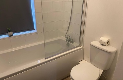 Middleton House | Spacious 4 bedroom Townhouse