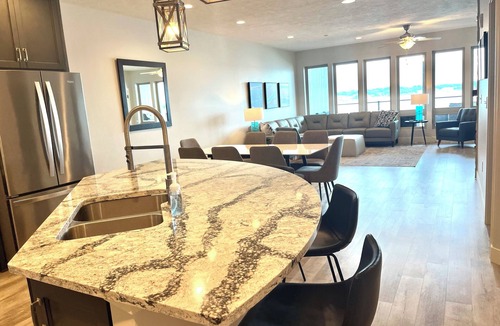 Arnolds Park Condo | Spacious 4 BedroomnLakefront Luxury. Panoramic Views & 6 waterpark passes at BB.