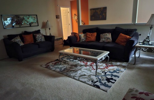 Pflugerville House | Spacious 4-bedroom house with WiFi, AC and Heat, in welcoming Pflugerville.