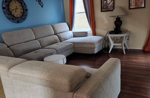 Pflugerville House | Spacious 4-bedroom house with WiFi, AC and Heat, in welcoming Pflugerville.