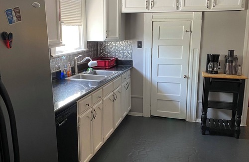 Alta Vista House | Spacious 4 Bedroom in Downtown SA