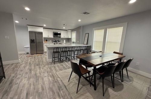 Government Hill House | Spacious 4-bedroom/3 bath home in terrific San Antonio with WiFi, AC