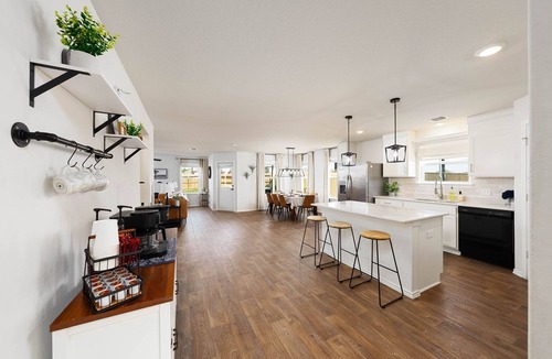 Converse House | Spacious 4-Bedroom Home *Game Room Pergola & Pool*