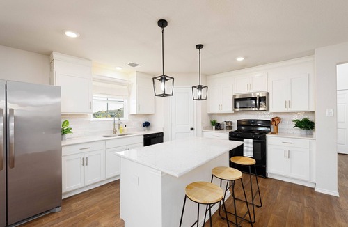 Converse House | Spacious 4-Bedroom Home *Game Room Pergola & Pool*