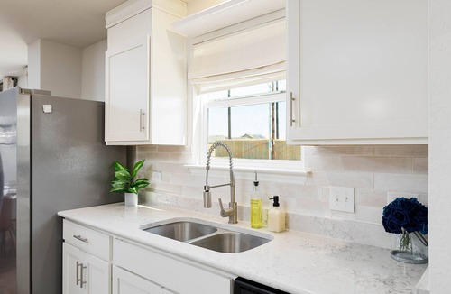 Converse House | Spacious 4-Bedroom Home *Game Room Pergola & Pool*