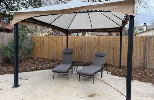 North San Antonio - SAT House | Spacious 4-bedroom house with Swimming Pool and Games