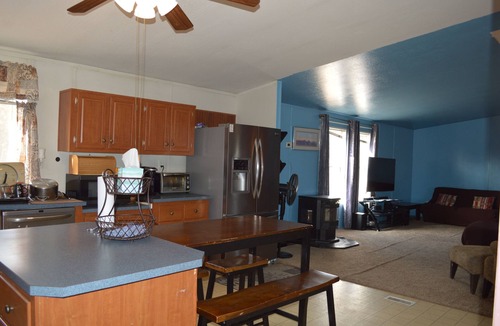 Allison House | Spacious 4-bedroom home in delightful Vanderwagen with AC/heat