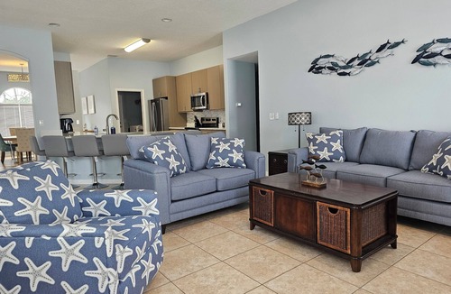 Indian Trails House | Spacious 4 bedroom with pool