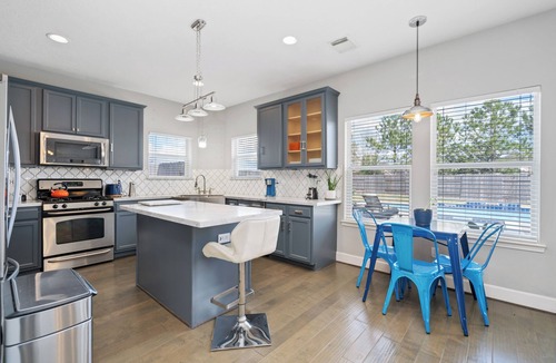 Pearland House | Spacious 4-bedroom with pool great for families, groups and longer stays.