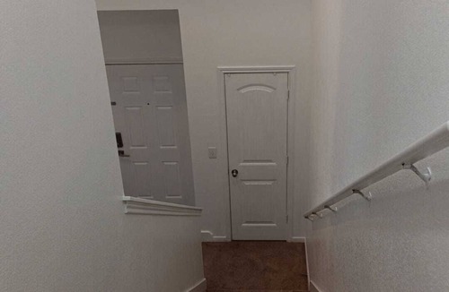 Briarcreek House | Spacious 4-bedroom with simple airbed