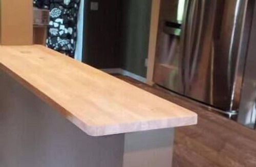 Hammond House | Spacious 4 bedroom with studio and updated kitchennn