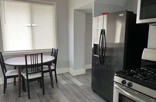 South Bend House | Spacious 4 Bedrooms House