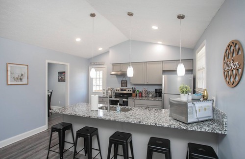 La Vergne House | Spacious 4 BR/3 BA with Game Room