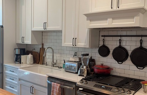 East Hyde Park House | Spacious 4 BR Home in Hyde Park