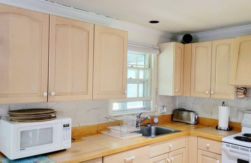 Lagoon Heights House | Spacious 4 BR Home, Steps to Lagoon, Minutes to Downtown Oak Bluffs and Beaches!