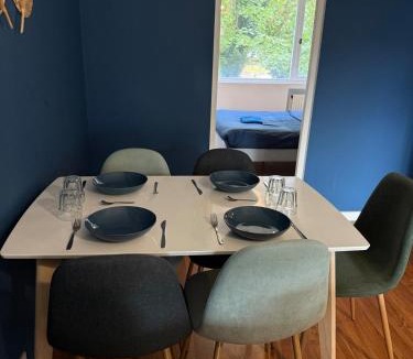 Herouville-Saint-Clair Apartment | Spacious 4 bedroom family home 5 min from Caen