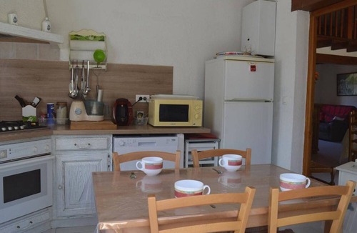Argeles-sur-Mer House | Spacious 4-Room Villa, Garden, Near Beach - Sleeps 7