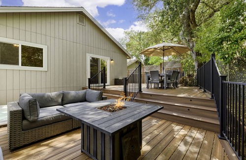 Sonoma House | Spacious 4BD 3BA with hot tub, fire pit, and wraparound deck