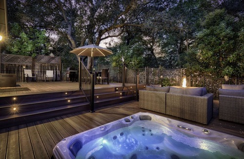 Sonoma House | Spacious 4BD 3BA with hot tub, fire pit, and wraparound deck