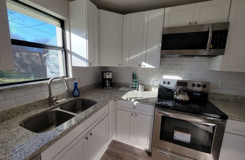 Plano House | Spacious 4BE/2BA house with big yard in Downtown Plano