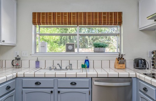 Citrus Heights House | Spacious 4BR/3BA Retreat