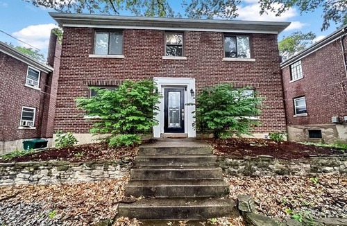 Oakley House | Spacious 4BR/4BA/4cargr Retreat