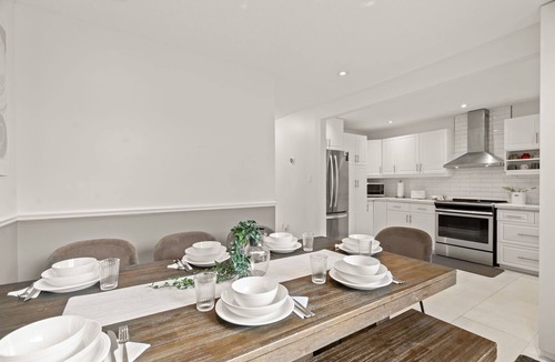 Pickering House | Spacious 4BR Big Yard Family, Business & Relocation-Friendly