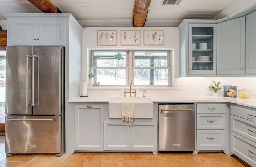 Weatherford House | Spacious 4BR Cabin Retreat w/Modern Upgrades, Peaceful Trees & Near Lake