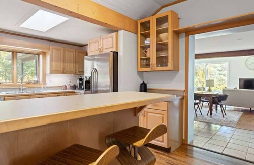 Hendersonville House | Spacious 4BR Compound w/2 Cottages | Near Trails