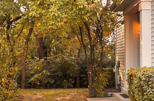 Schaumburg House | Spacious 4BR Family-Friendly Retreat sleeps 8