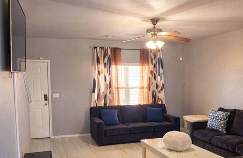 Moore House | Spacious 4BR Family Home Near Downtown OKC & I-240