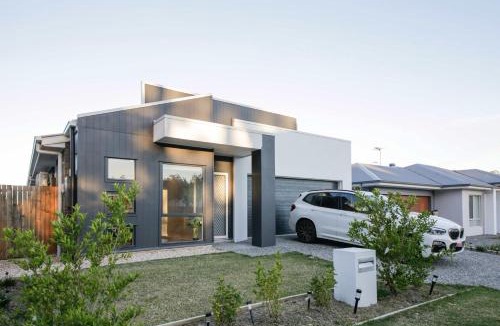 Doolandella House | Spacious 4BR Family Home in Doolandella