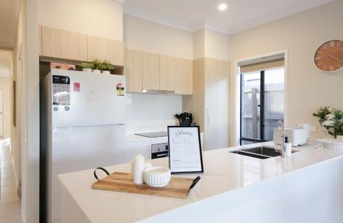 Doolandella House | Spacious 4BR Family Home in Doolandella