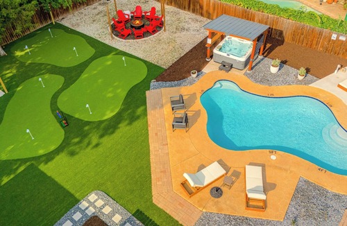 Highland Park House | Spacious 4BR Family Home with Pool, Hot Tub & Games