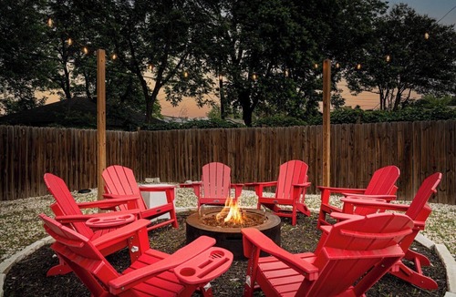 Highland Park House | Spacious 4BR Family Home with Pool, Hot Tub & Games